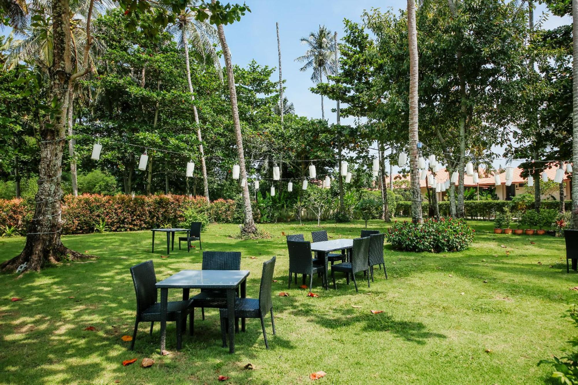 Blue Bay Resort - Access To Pool And Beach-Phuket & Krabi Ko Yao Eksteriør bilde The garden of the hotel