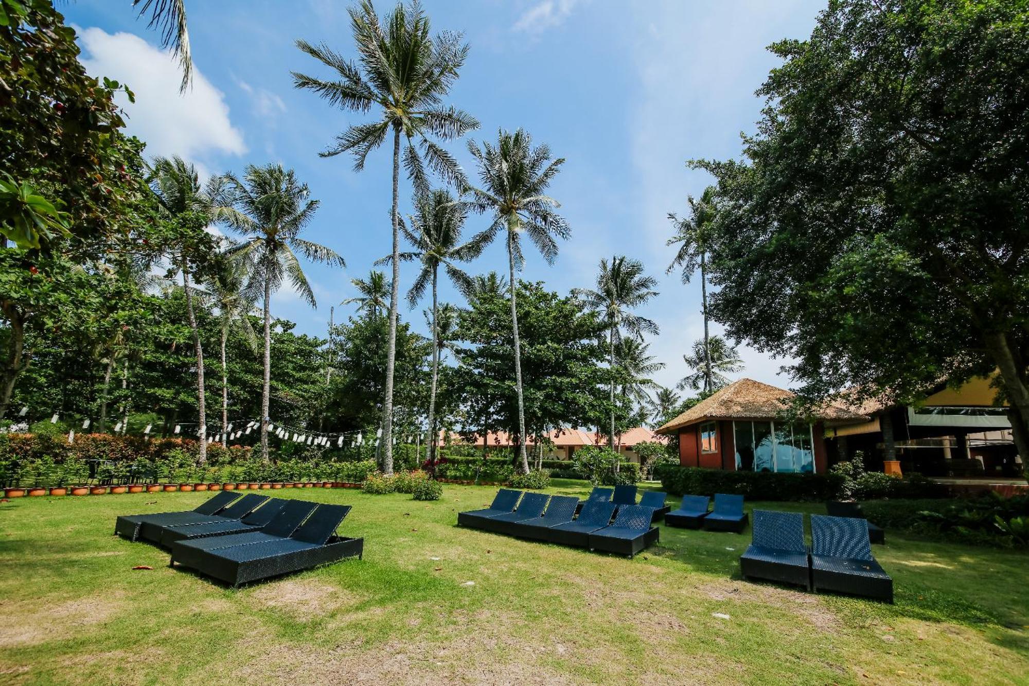 Blue Bay Resort - Access To Pool And Beach-Phuket & Krabi Ko Yao Eksteriør bilde The garden of the resort