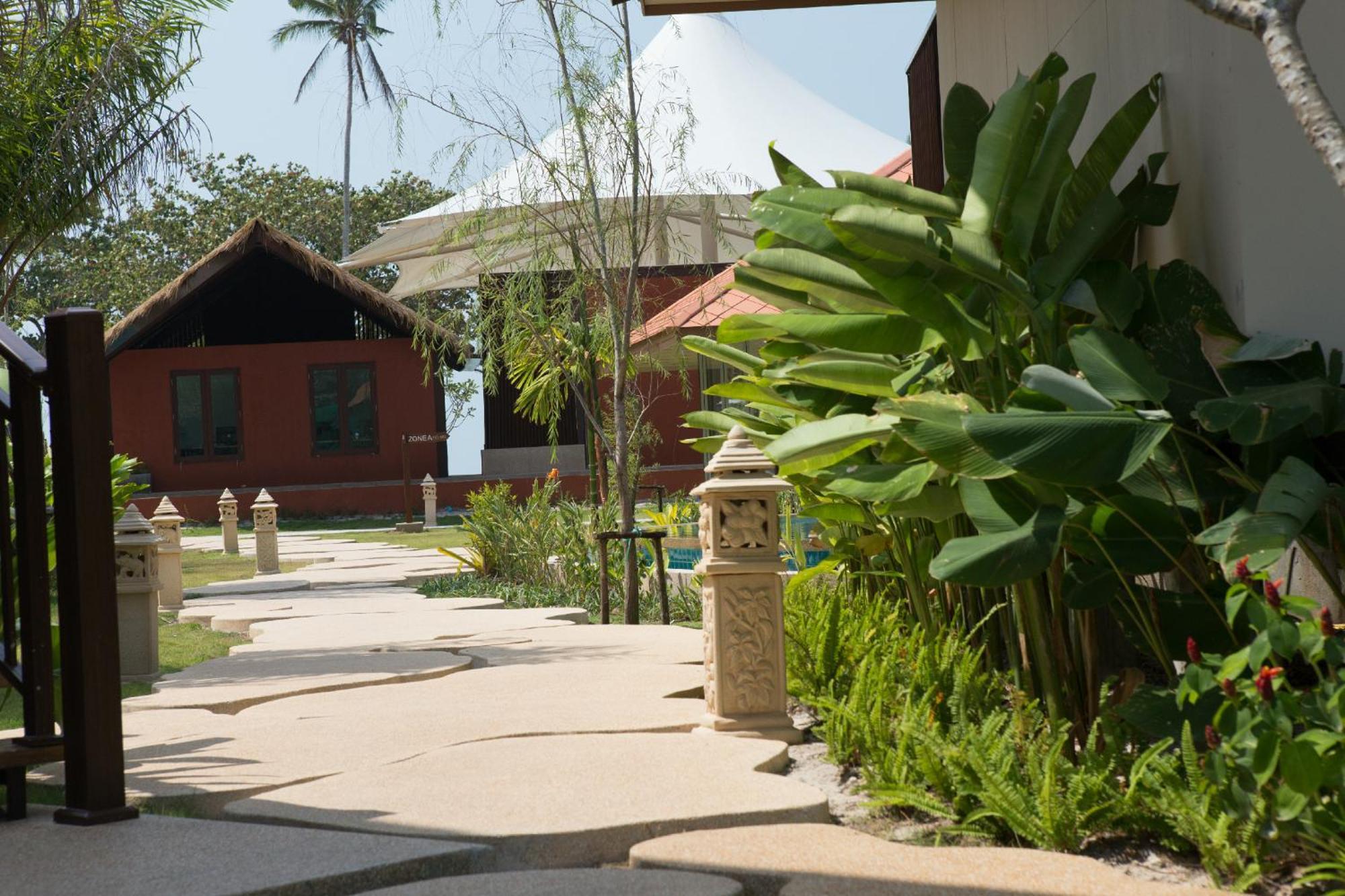 Blue Bay Resort - Access To Pool And Beach-Phuket & Krabi Ko Yao Eksteriør bilde The resort's grounds