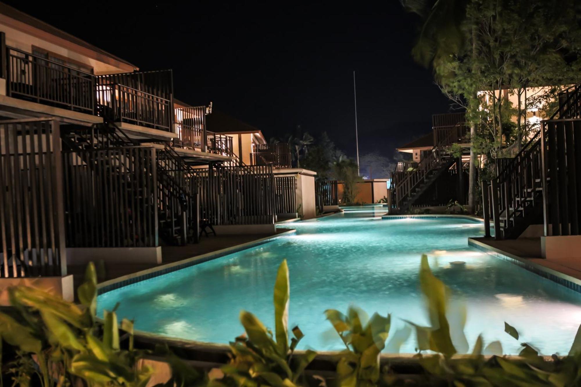 Blue Bay Resort - Access To Pool And Beach-Phuket & Krabi Ko Yao Eksteriør bilde The swimming pool at the resort