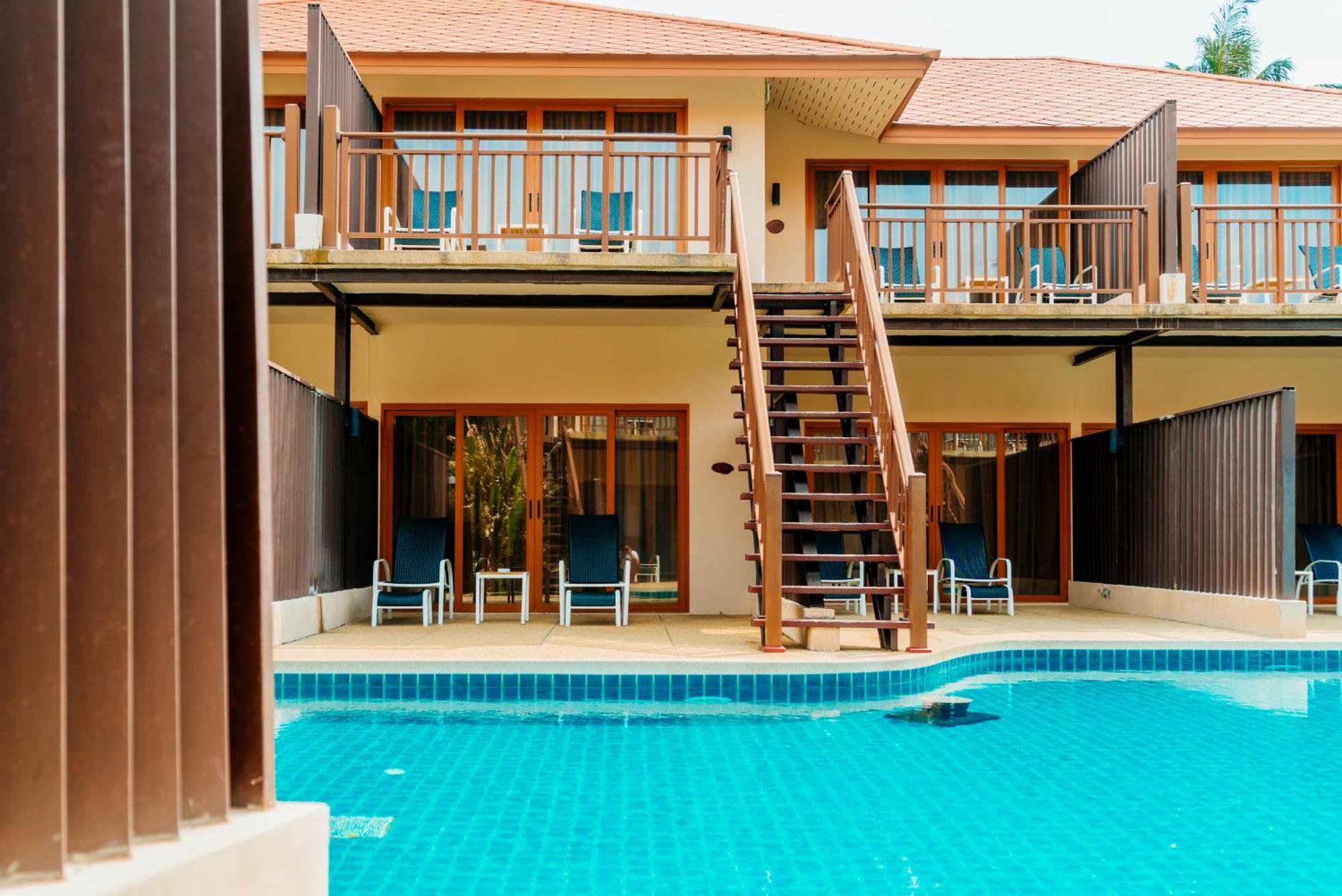 Blue Bay Resort - Access To Pool And Beach-Phuket & Krabi Ko Yao Eksteriør bilde The resort's pool