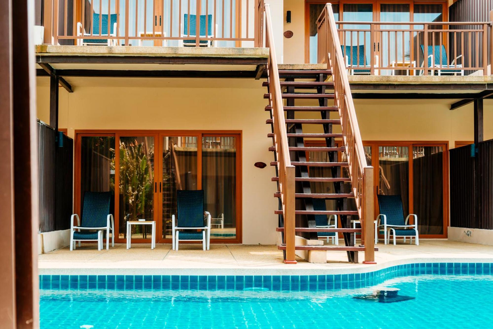 Blue Bay Resort - Access To Pool And Beach-Phuket & Krabi Ko Yao Eksteriør bilde A pool at a hotel