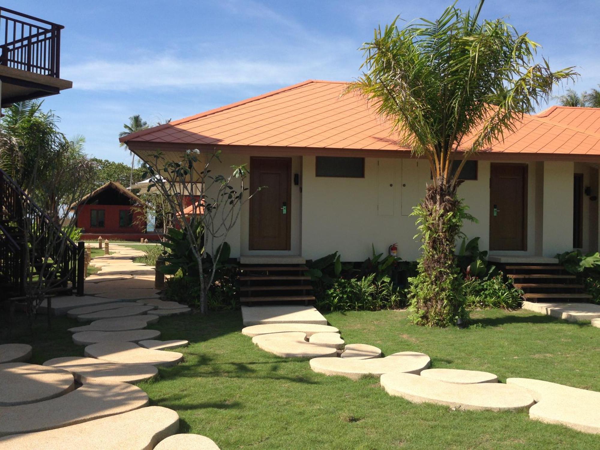 Blue Bay Resort - Access To Pool And Beach-Phuket & Krabi Ko Yao Eksteriør bilde The resort's bungalows